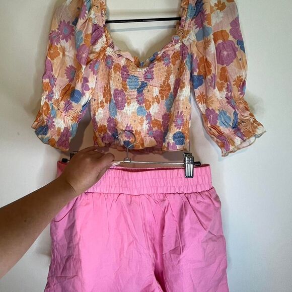 NWT Size 6 set Charlie Holiday crop top and shorts set - Picture 1 of 7